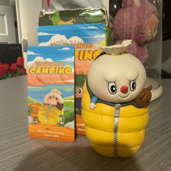 Pop Mart - Labubu The Monsters Camping “Spooky Sleeping Bag” - Picture 4 of 4